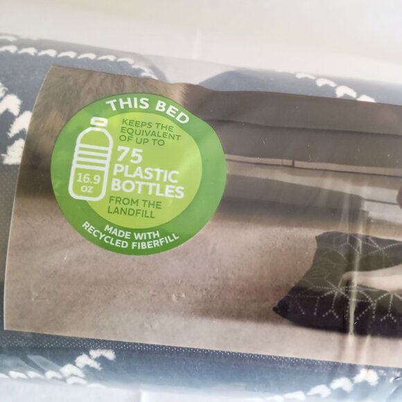 Vibrant Life Soft & Cozy Blue Pillow Pet Bed 27x36 Tufted Machine Washable NIP - Picture 8 of 16